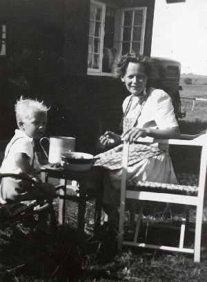 Niels og Inger r 1946